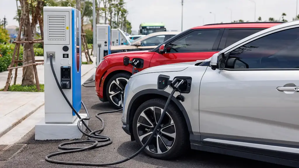 Cuộc đua trạm sạc ôtô điện tại Việt Nam