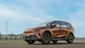 Người Việt mua sắm hơn 27.600 ô tô điện VinFast, Limo Green bán chạy nhất