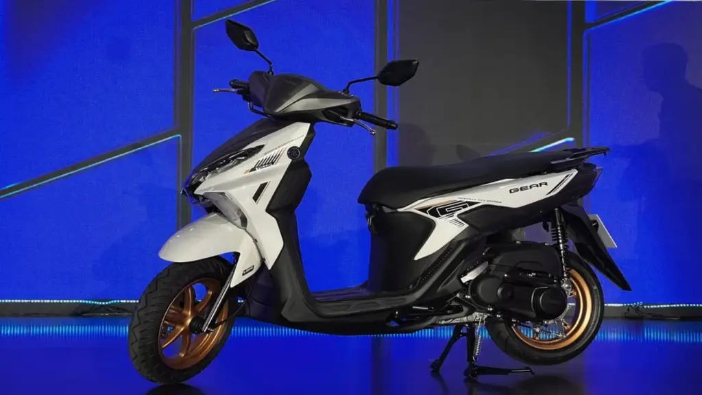 Yamaha Gear ra mắt Việt Nam đấu Honda Vision: Giá từ hơn 30,4 triệu đồng, động cơ hybrid, smartkey