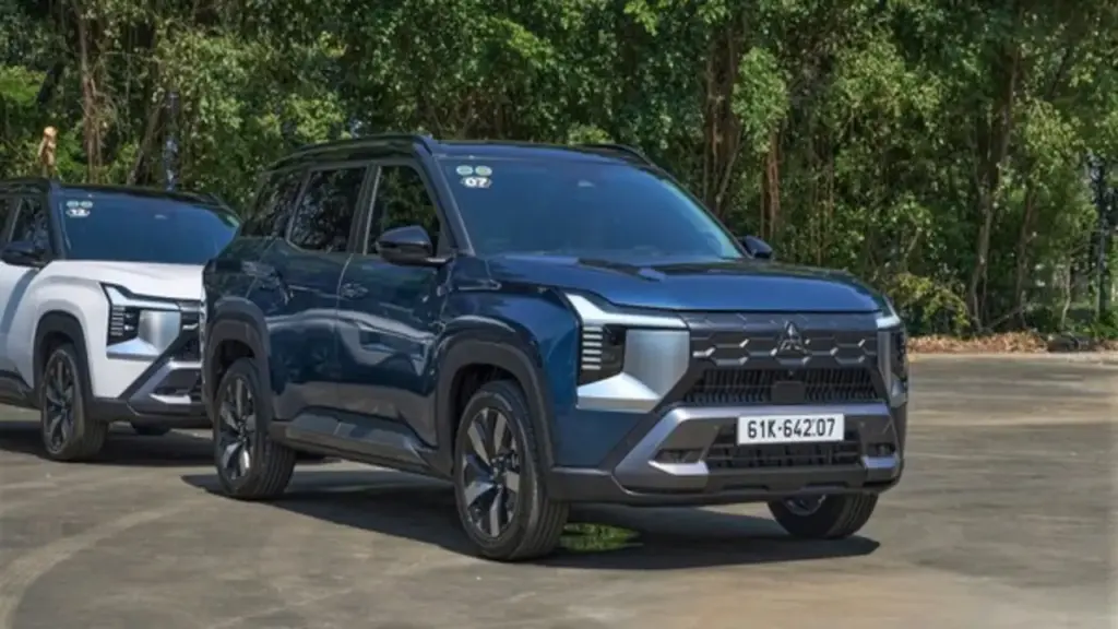 Crossover cỡ trung: Doanh số 'ngựa ô' Mitsubishi Destinator lao dốc, Mazda CX-5 đòi lại ngôi vương