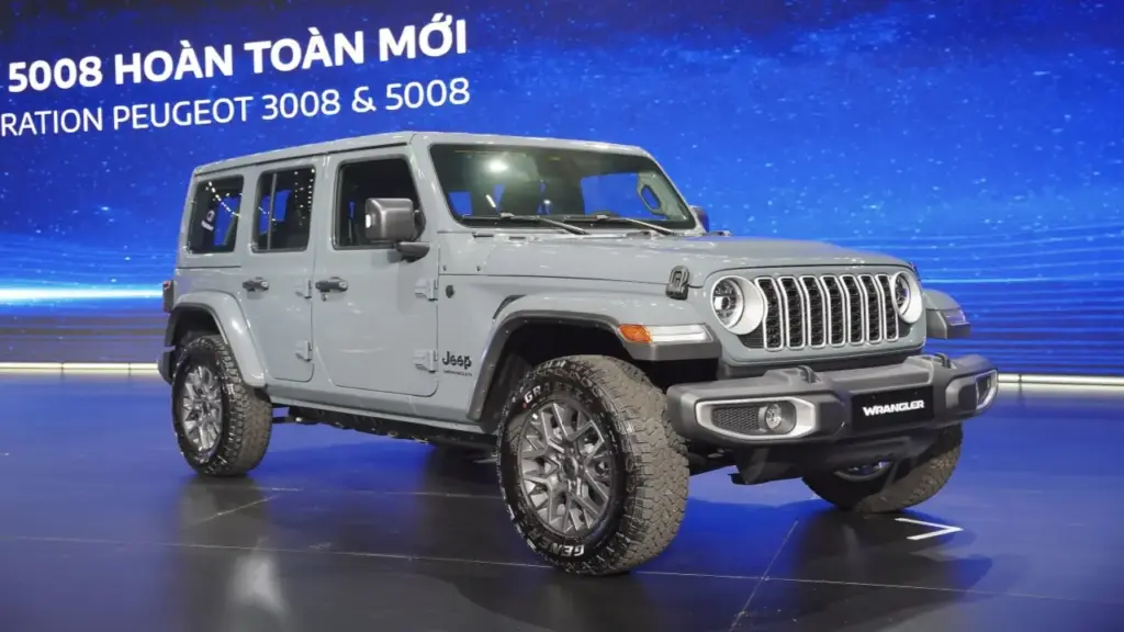 Jeep Wrangler 2026 đầu tiên về Việt Nam, giá từ 3 tỷ đồng