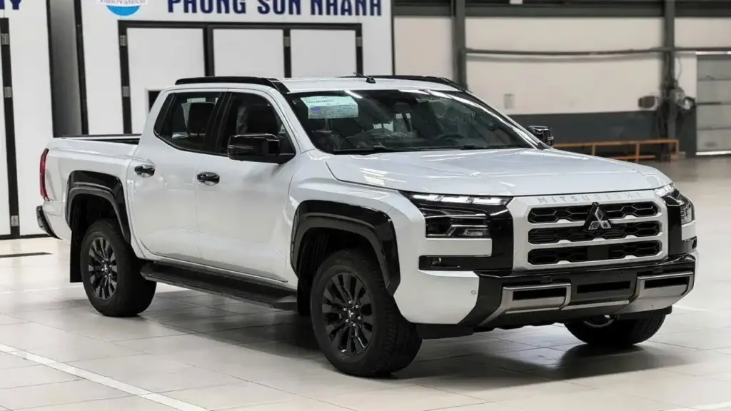 Triton giảm tới 150 triệu đồng tại đại lý, rẻ hơn Ranger và Hilux