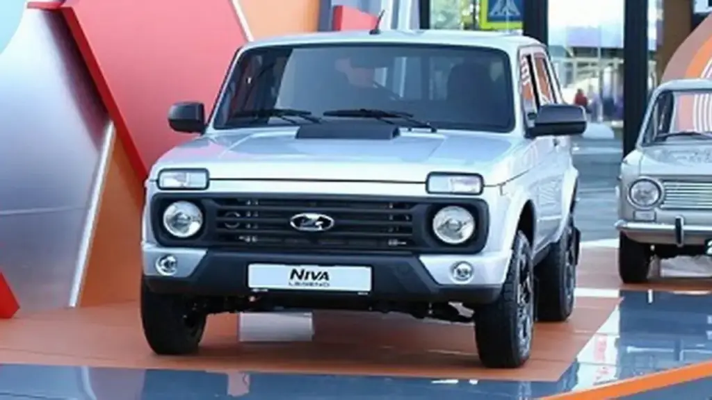 Lada Niva đang rao bán ở Việt Nam có bản mới: Lần đầu tiên có túi khí, vỏ chống gỉ sau gần 50 năm