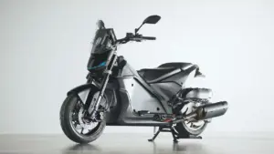 Lộ xe máy điện Yamaha tích hợp sẵn máy phát điện, chạy được cả chế độ hybrid