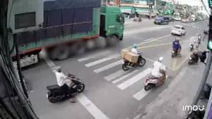 'Muốn giảm tai nạn, phải buộc xe tải lớn lắp camera, cảm biến'