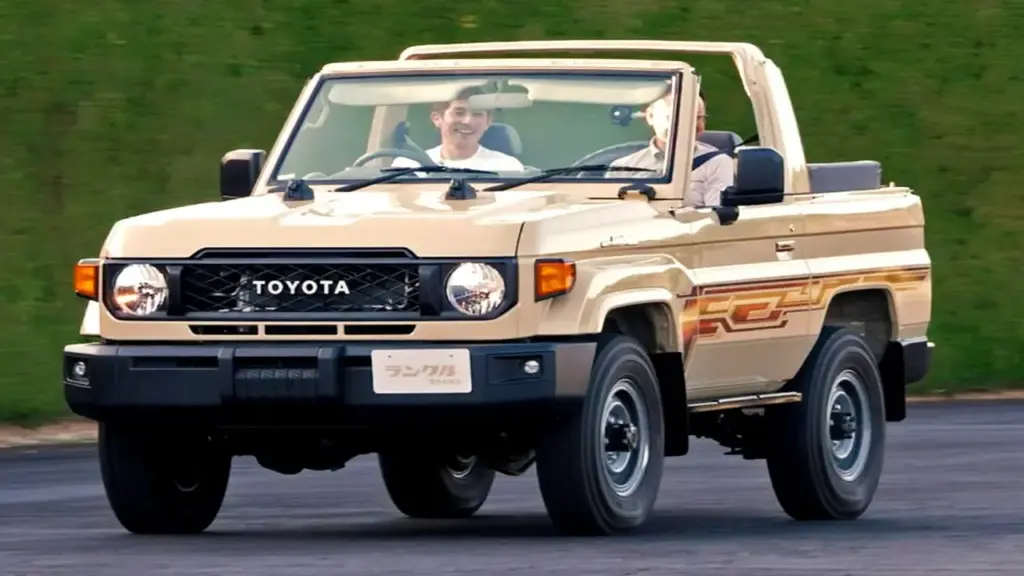 Toyota giới thiệu Land Cruiser 70 với kính chắn gió có thể gập phẳng
