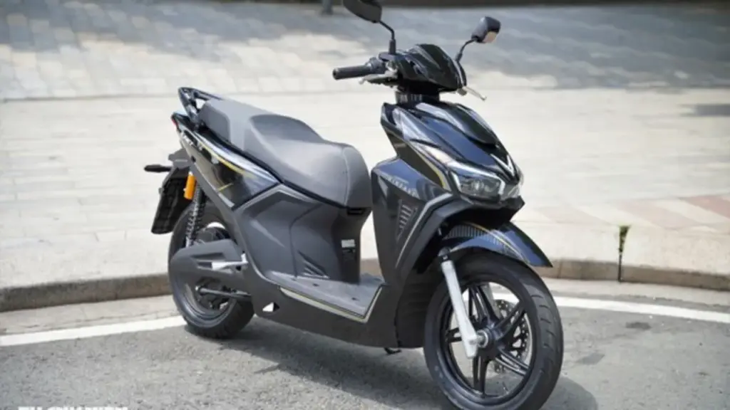 Xe máy điện thể thao VinFast Kinet giá từ 40 triệu, cạnh tranh Honda Air Blade?